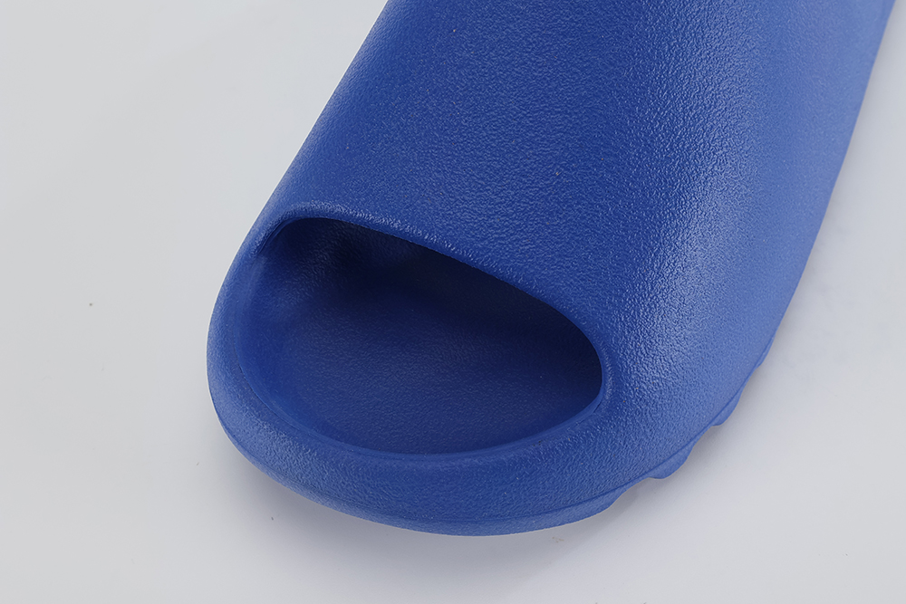 Yeezy-Slides-Azure-Replica4