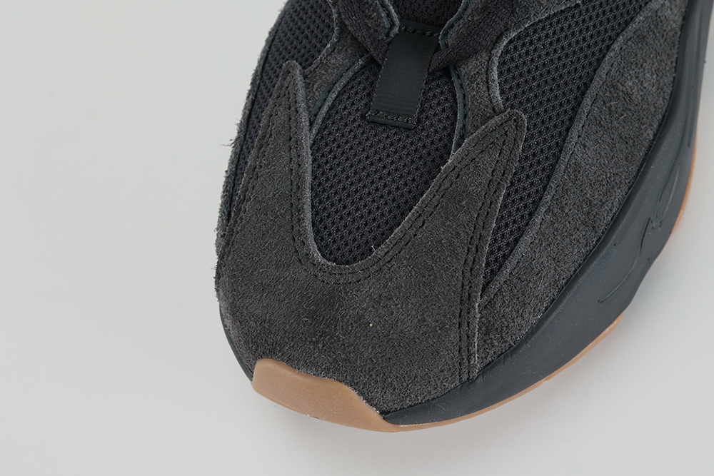 yeezy-boost-700-utility-black-replica-13